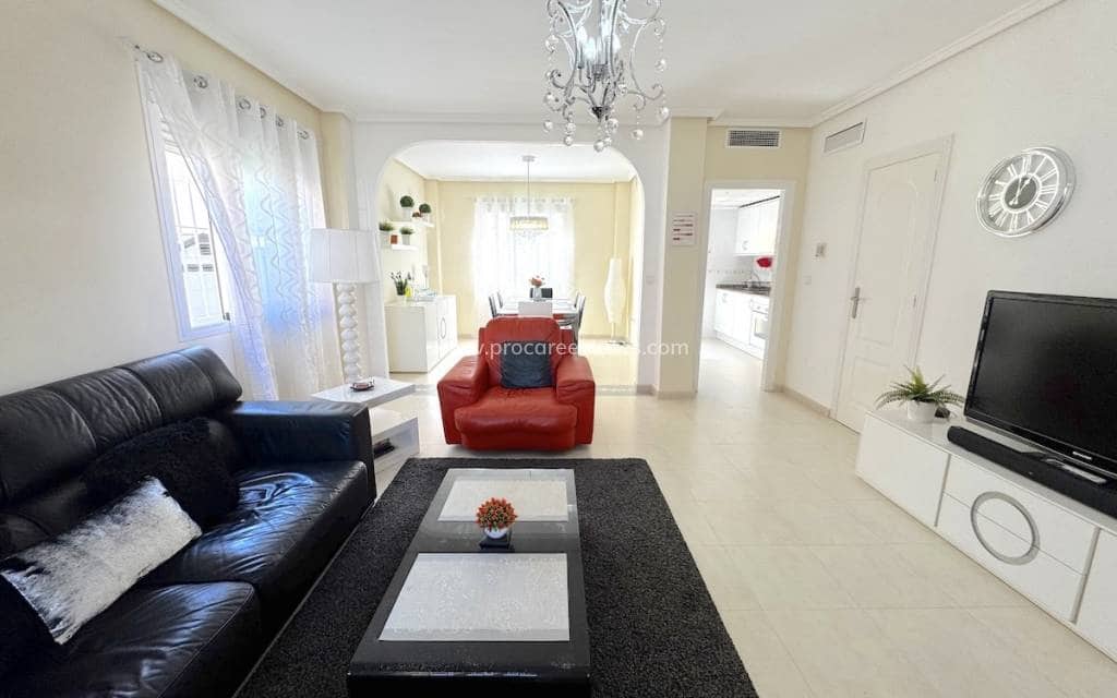 2 makuuhuone Omakotitalo myytävänä paikassa Dona Pepa - 225 000 € (Ref: 9503065)