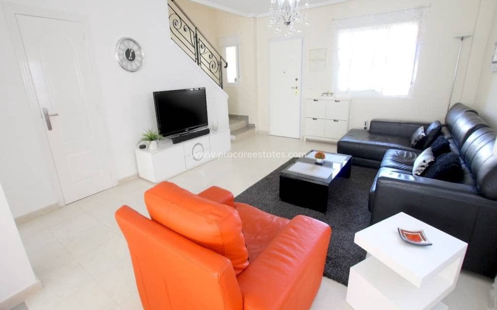 2 makuuhuone Omakotitalo myytävänä paikassa Dona Pepa - 225 000 € (Ref: 9503065)