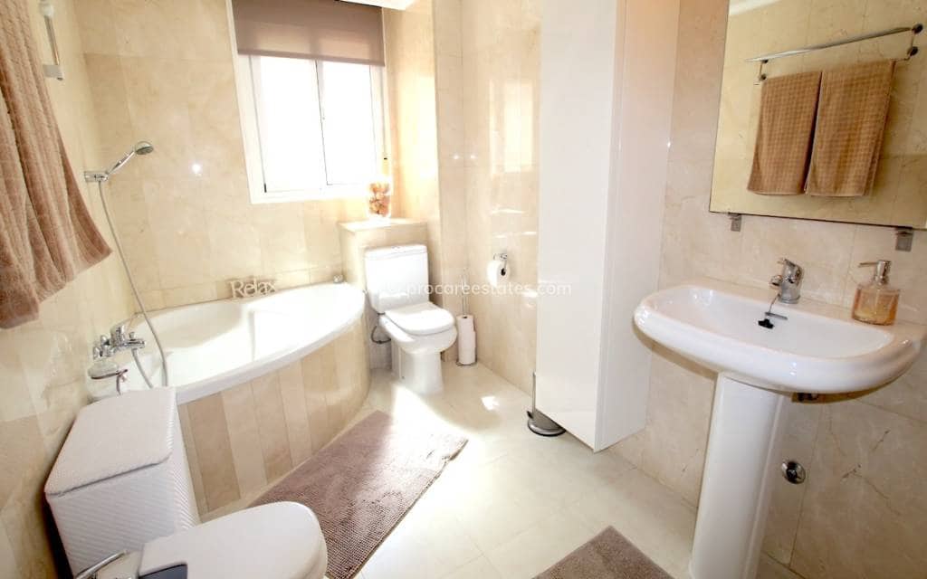 2 makuuhuone Omakotitalo myytävänä paikassa Dona Pepa - 225 000 € (Ref: 9503065)