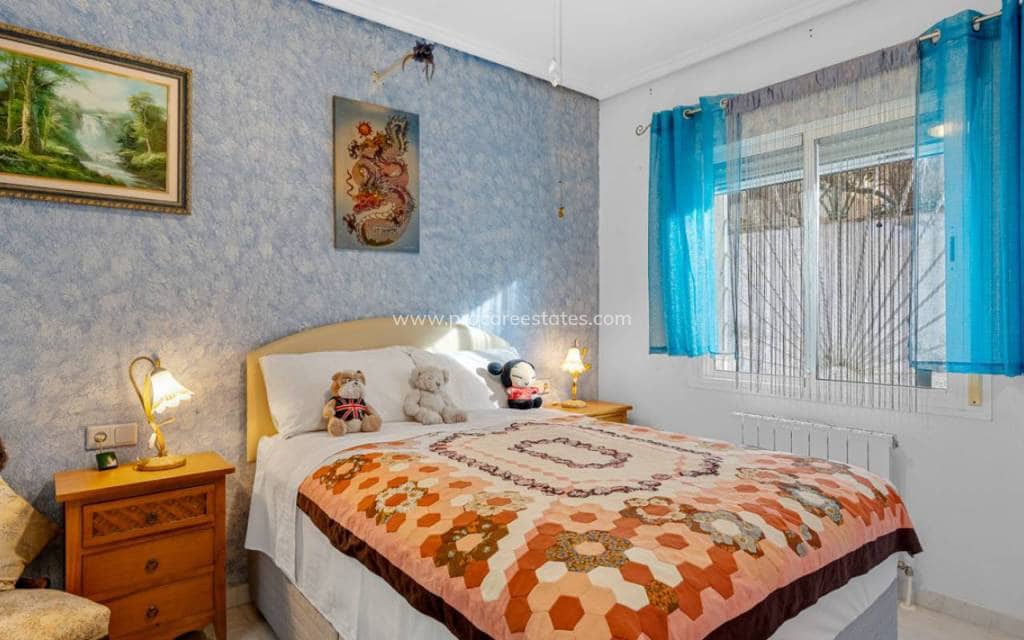 2 soverom Villa til salgs i Ciudad Quesada med svømmebasseng - € 325 000 (Ref: 9503067)