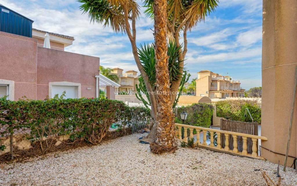 2 soverom Villa til salgs i Ciudad Quesada med svømmebasseng - € 325 000 (Ref: 9503067)