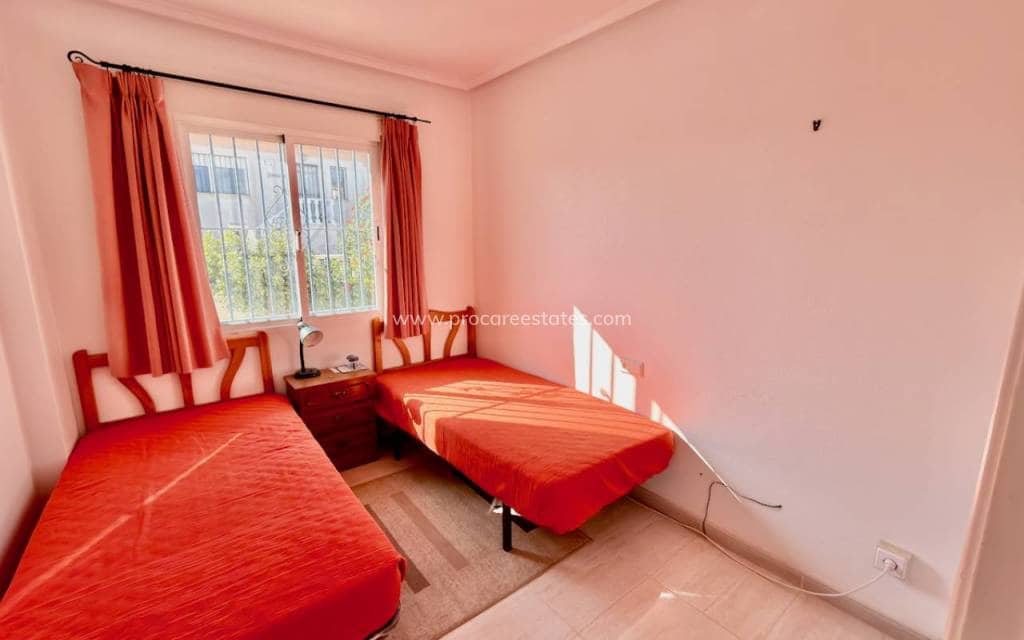 3 makuuhuone Huvila myytävänä paikassa Ciudad Quesada mukana uima-altaan - 200 000 € (Ref: 9503070)