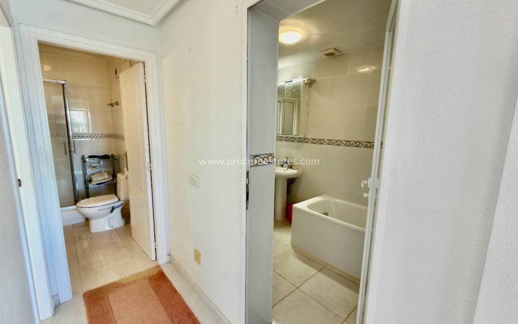 3 makuuhuone Huvila myytävänä paikassa Ciudad Quesada mukana uima-altaan - 200 000 € (Ref: 9503070)