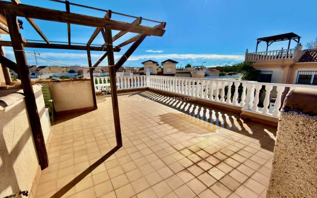 3 makuuhuone Huvila myytävänä paikassa Ciudad Quesada mukana uima-altaan - 200 000 € (Ref: 9503070)