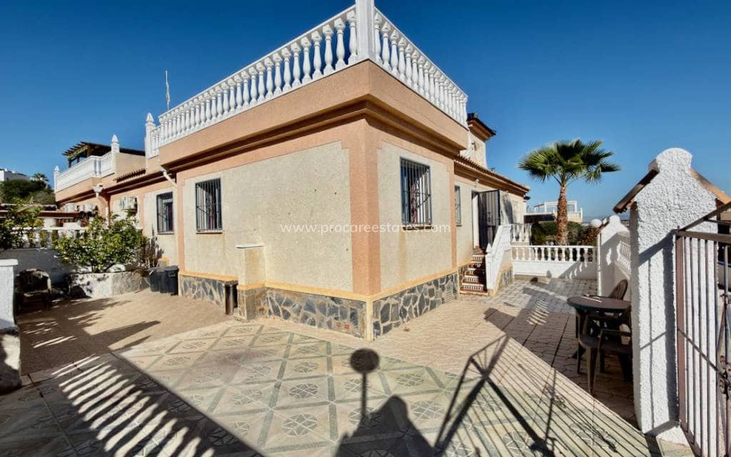 3 makuuhuone Huvila myytävänä paikassa Ciudad Quesada mukana uima-altaan - 200 000 € (Ref: 9503070)