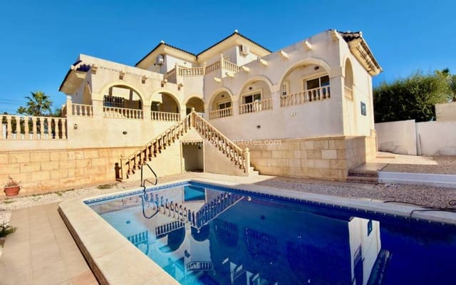 5 bedroom Villa for sale in Ciudad Quesada, Rojales with pool - € 550,000 (Ref: 9503071)
