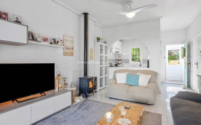 2 bedroom Villa for sale in Ciudad Quesada, Rojales with pool - € 195,000 (Ref: 9503073)