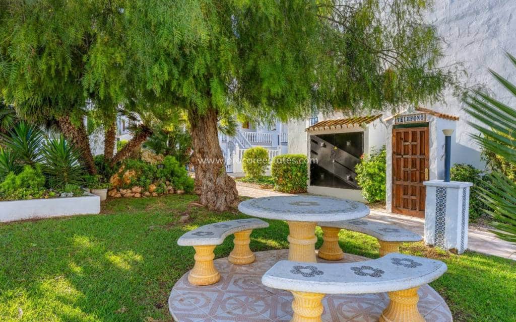 2 bedroom Villa for sale in Ciudad Quesada with pool - € 195,000 (Ref: 9503073)