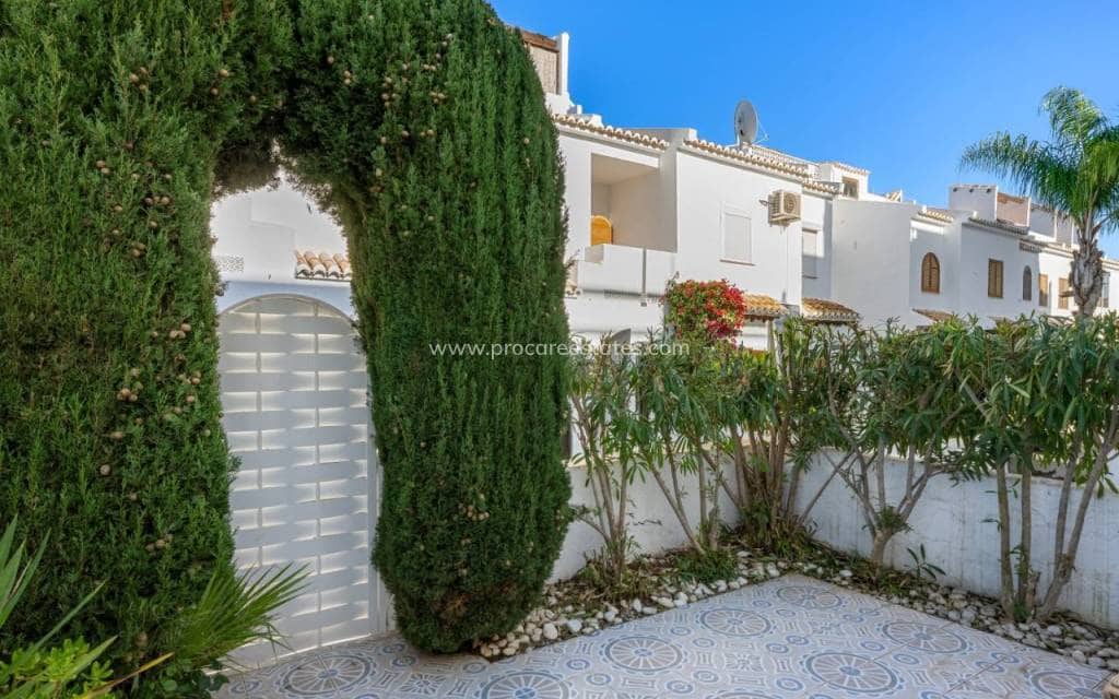 2 bedroom Villa for sale in Ciudad Quesada with pool - € 195,000 (Ref: 9503073)