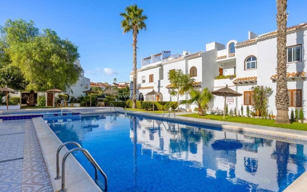 2 bedroom Villa for sale in Ciudad Quesada with pool - € 195,000 (Ref: 9503073)