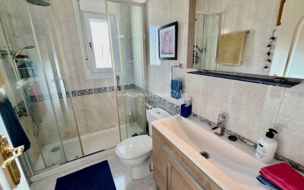 3 bedroom Villa for sale in Ciudad Quesada with pool - € 225,000 (Ref: 9503074)