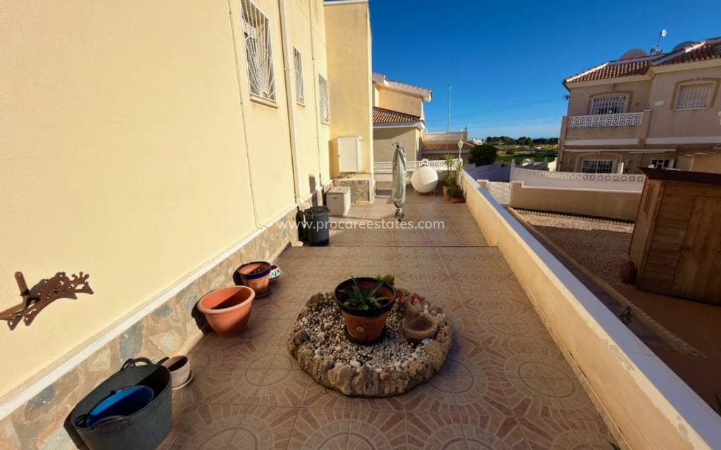 3 bedroom Villa for sale in Ciudad Quesada with pool - € 225,000 (Ref: 9503074)