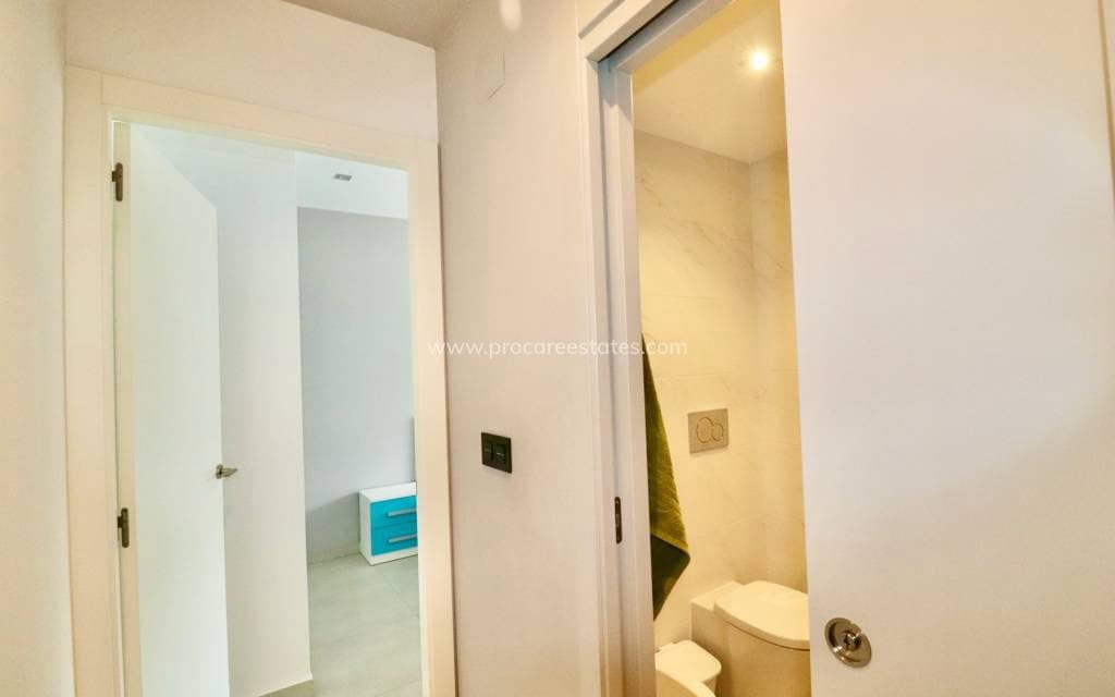 3 sovrum Lägenhet till salu i Guardamar del Segura med pool garage - 269 500 € (Ref: 9618459)