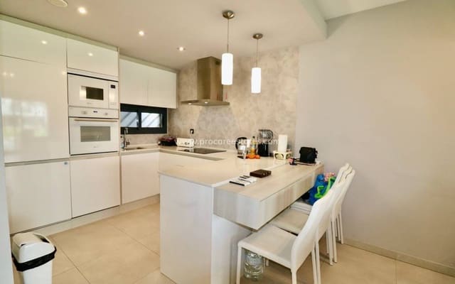 3 soverom Leilighet til salgs i Guardamar del Segura med svømmebasseng garasje - € 269 500 (Ref: 9618459)