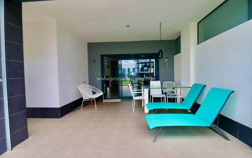 3 sovrum Lägenhet till salu i Guardamar del Segura med pool garage - 269 500 € (Ref: 9618459)