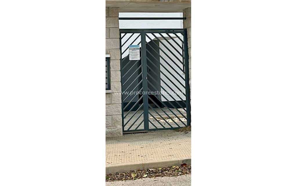 3 sovrum Lägenhet till salu i Guardamar del Segura med pool garage - 269 500 € (Ref: 9618459)