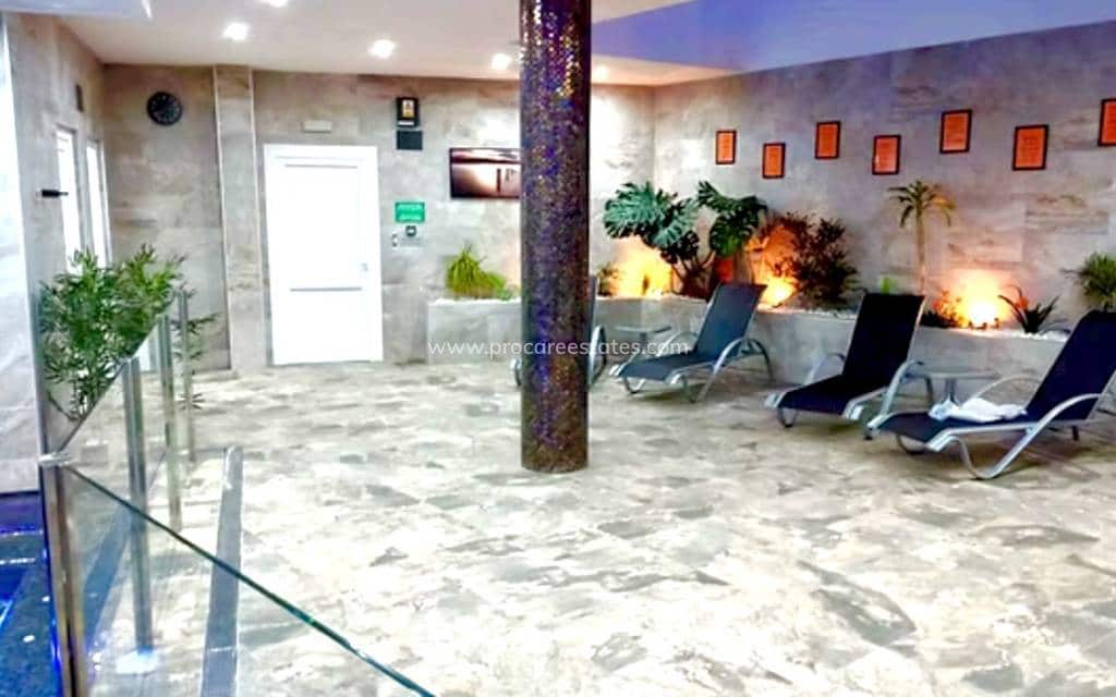 3 sovrum Lägenhet till salu i Guardamar del Segura med pool garage - 269 500 € (Ref: 9618459)