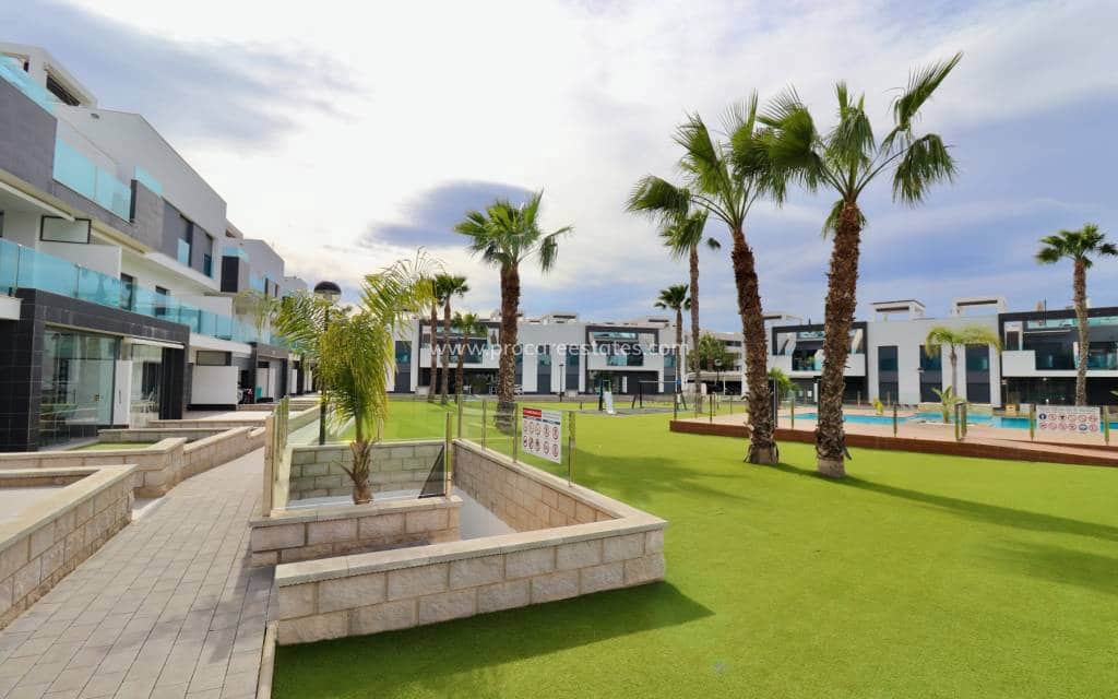 3 sovrum Lägenhet till salu i Guardamar del Segura med pool garage - 269 500 € (Ref: 9618459)