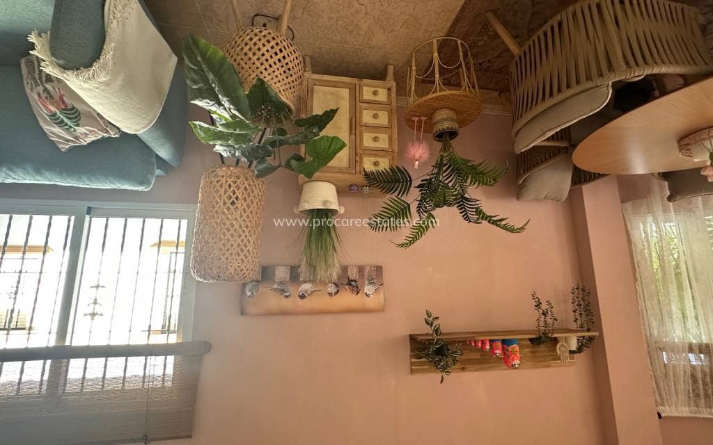 3 makuuhuone Huvila myytävänä paikassa El Raso mukana uima-altaan - 220 000 € (Ref: 9672152)