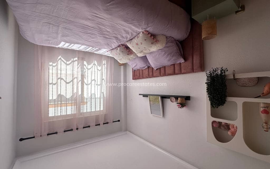 3 makuuhuone Huvila myytävänä paikassa El Raso mukana uima-altaan - 220 000 € (Ref: 9672152)