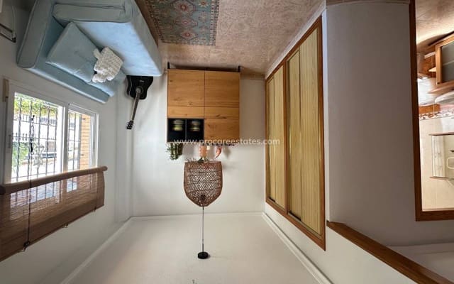 3 makuuhuone Huvila myytävänä paikassa El Raso, Guardamar del Segura mukana uima-altaan - 220 000 € (Ref: 9672152)