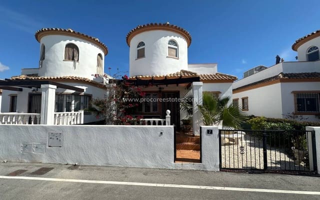 3 makuuhuone Huvila myytävänä paikassa El Raso, Guardamar del Segura mukana uima-altaan - 220 000 € (Ref: 9672152)