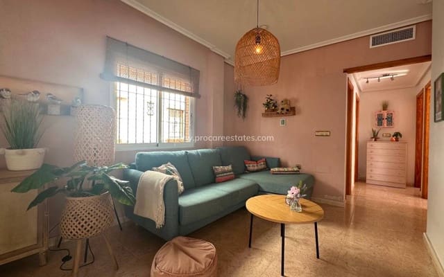 3 Zimmer Villa zu verkaufen in El Raso, Guardamar del Segura mit Pool - 220.000 € (Ref: 9672152)