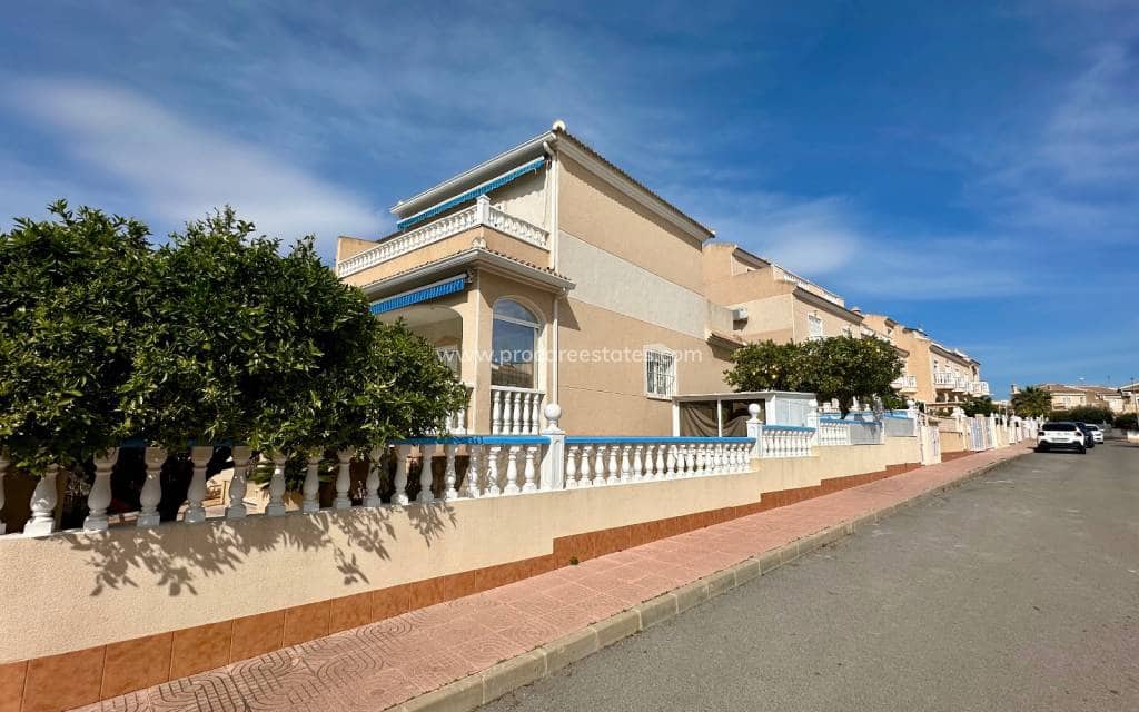 2 chambre Maison de Ville à vendre à Dona Pepa avec piscine - 260 000 € (Ref: 9672153)