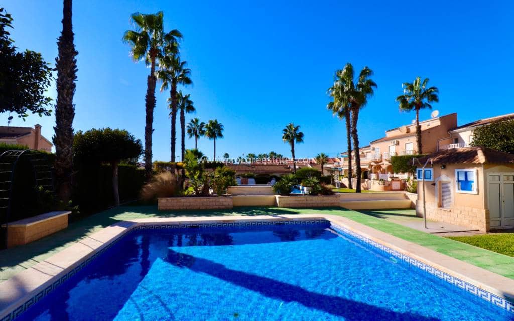 Casa de 2 habitaciones en Doña Pepa en venta con piscina - 260.000 € (Ref: 9672153)