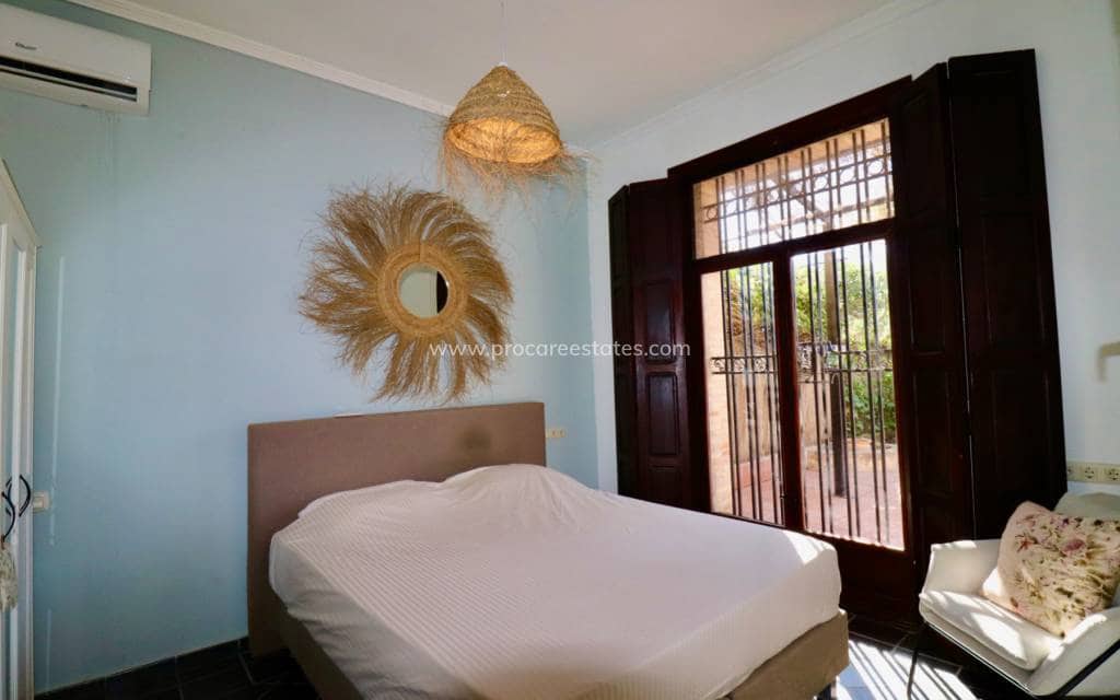 6 sypialnia Finka/Dom wiejski na sprzedaż w Rojales z basenem garażem - 619 000 € (Ref: 9679213)