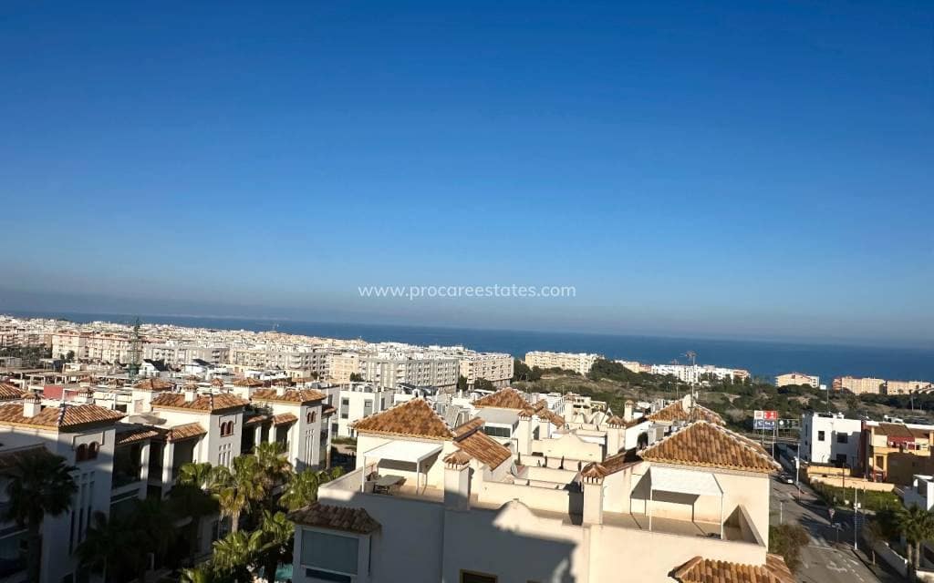 2 soveværelse Lejlighed til salg i Guardamar del Segura med swimmingpool - € 470.000 (Ref: 9709073)