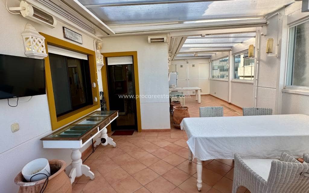 2 soveværelse Lejlighed til salg i Guardamar del Segura med swimmingpool - € 470.000 (Ref: 9709073)