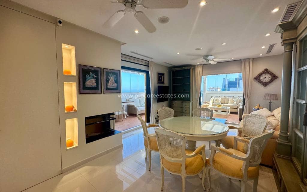 2 soverom Penthouse til salgs i Guardamar del Segura med svømmebasseng - € 470 000 (Ref: 9709074)