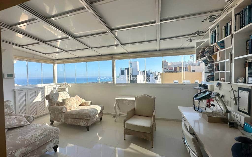 2 soverom Penthouse til salgs i Guardamar del Segura med svømmebasseng - € 470 000 (Ref: 9709074)