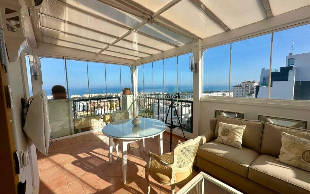 2 soverom Penthouse til salgs i Guardamar del Segura med svømmebasseng - € 470 000 (Ref: 9709074)