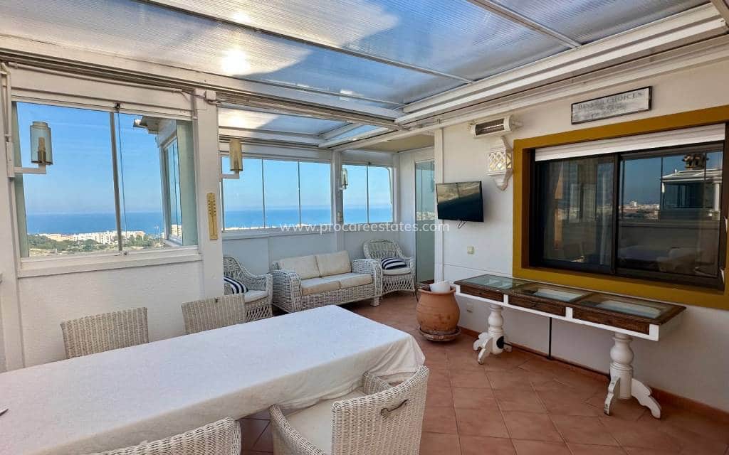 2 soverom Penthouse til salgs i Guardamar del Segura med svømmebasseng - € 470 000 (Ref: 9709074)