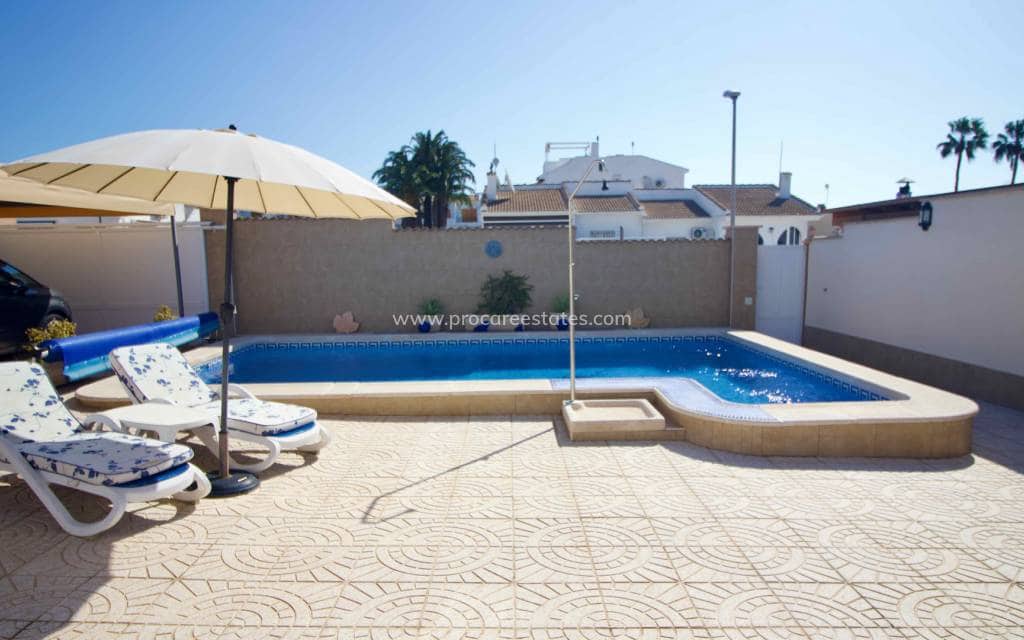 3 soveværelse Villa til salg i Ciudad Quesada med swimmingpool - € 425.000 (Ref: 9771827)