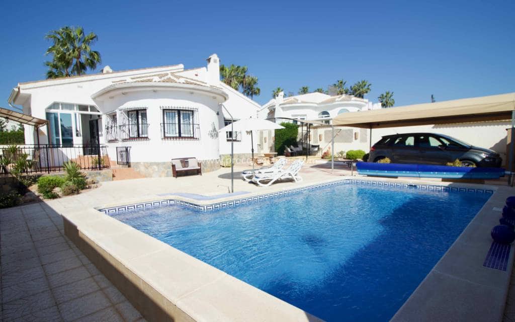 3 soveværelse Villa til salg i Ciudad Quesada med swimmingpool - € 425.000 (Ref: 9771827)