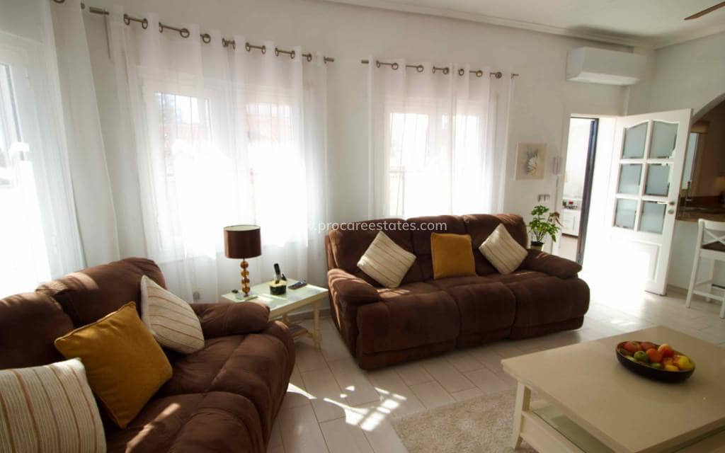 3 soveværelse Villa til salg i Ciudad Quesada med swimmingpool - € 425.000 (Ref: 9771827)