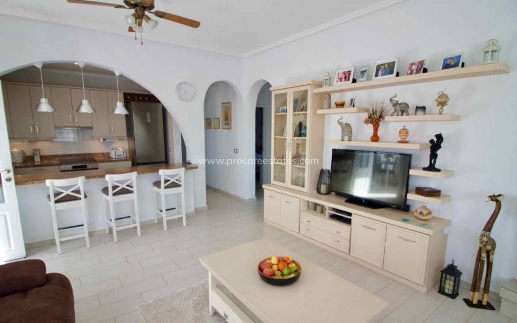 3 soveværelse Villa til salg i Ciudad Quesada med swimmingpool - € 425.000 (Ref: 9771827)