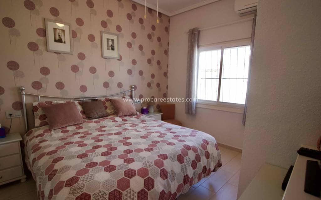 3 soveværelse Villa til salg i Ciudad Quesada med swimmingpool - € 425.000 (Ref: 9771827)