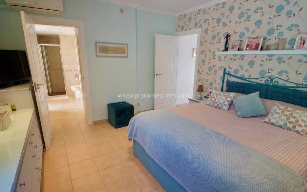 3 soveværelse Villa til salg i Ciudad Quesada med swimmingpool - € 425.000 (Ref: 9771827)