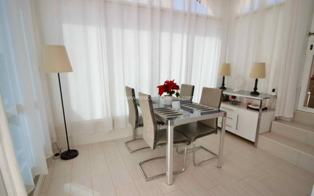 3 soveværelse Villa til salg i Ciudad Quesada med swimmingpool - € 425.000 (Ref: 9771827)