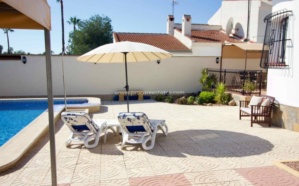 3 soveværelse Villa til salg i Ciudad Quesada med swimmingpool - € 425.000 (Ref: 9771827)