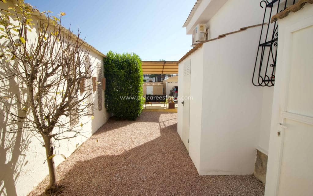 3 soveværelse Villa til salg i Ciudad Quesada med swimmingpool - € 425.000 (Ref: 9771827)