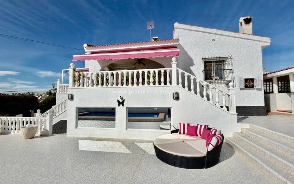 4 soveværelse Villa til salg i Ciudad Quesada med swimmingpool - € 495.000 (Ref: 9771828)