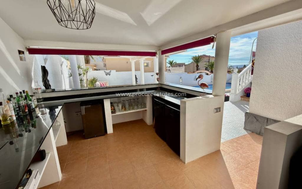 4 soveværelse Villa til salg i Ciudad Quesada med swimmingpool - € 495.000 (Ref: 9771828)