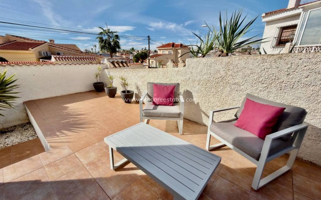 4 soveværelse Villa til salg i Ciudad Quesada med swimmingpool - € 495.000 (Ref: 9771828)