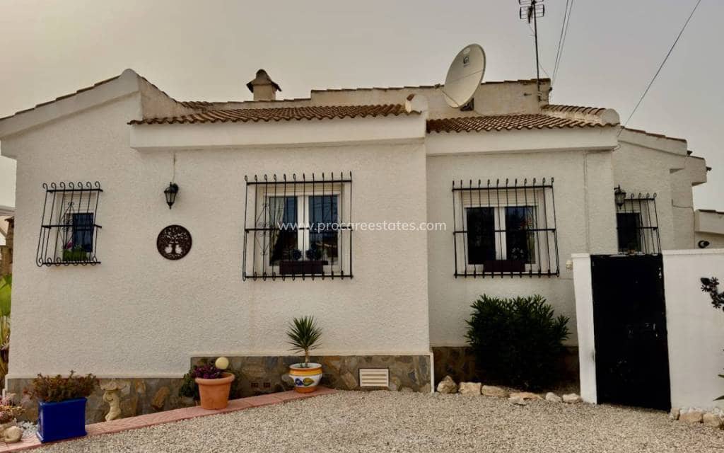 3 soveværelse Villa til salg i Ciudad Quesada med swimmingpool - € 399.000 (Ref: 9778610)