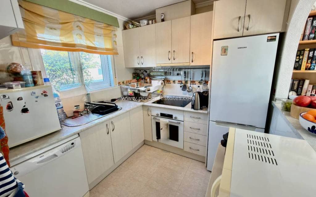 3 slaapkamer Villa te koop in Dona Pepa met zwembad - € 195.000 (Ref: 9778611)